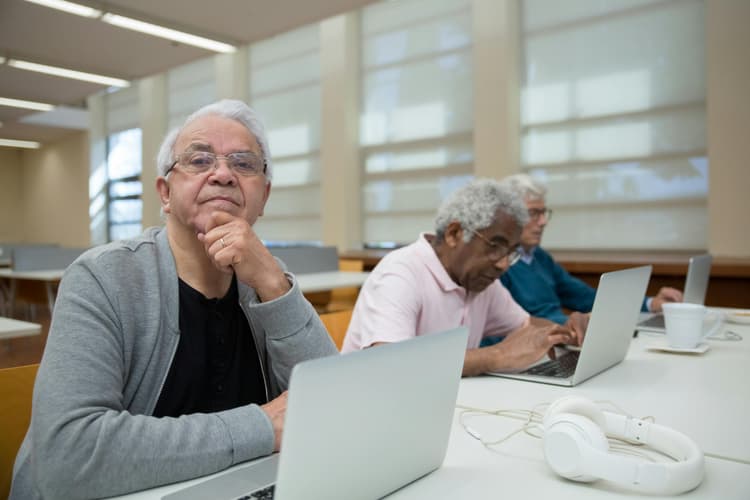 Atelier pour seniors autour de l'usage du numérique
